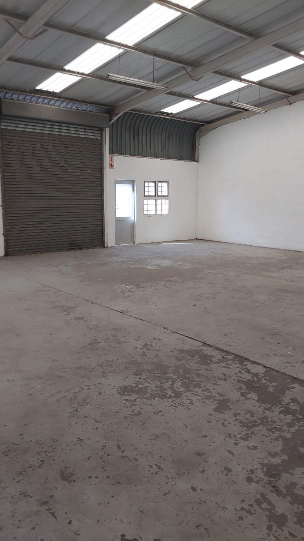 To Let commercial Property for Rent in Walmer Link Eastern Cape